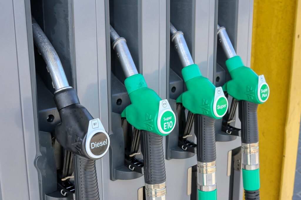 4 tips to save on fuel