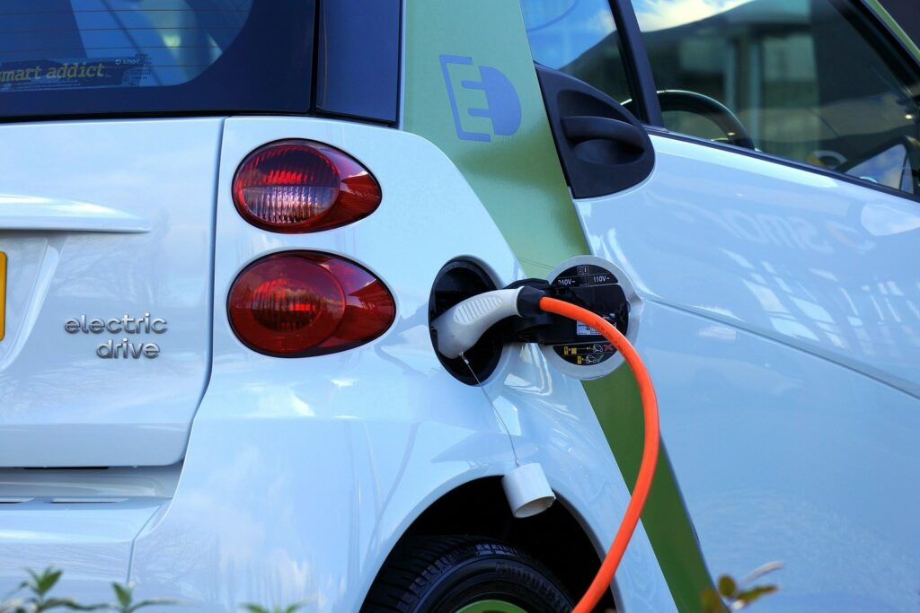 Electric cars for sustainable logistics